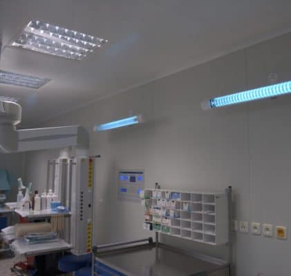 đèn uv diệt khuẩn trong phòng sạch bệnh viện